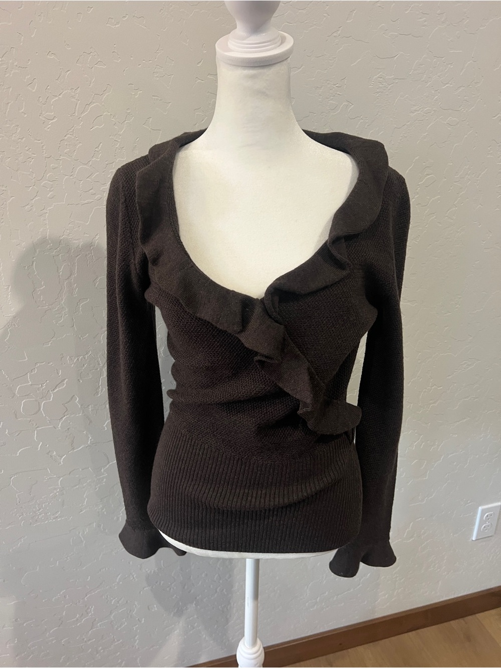 The Wrights 100% Wool Ruffle V-Neck Knit Sweater Chocolate Brown Medium Medium